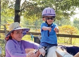 Grace Rides: A Story of Compassion, Community and Equine Healing Grace Rides