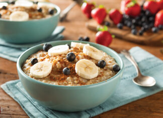 Homemade Healthy Steel Cut Oatmeal with Fruit and Cinnamon