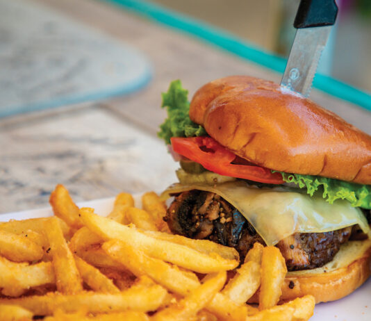 Fudpuckers Burgers and Fries