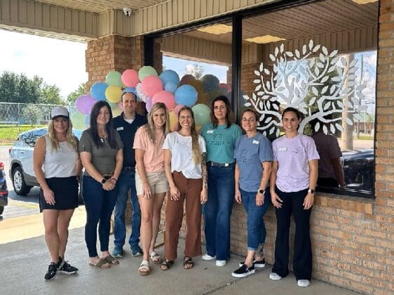 0c3f2f 451daf09bcde4949b6e9b48e2545ef3b~mv2.jpg