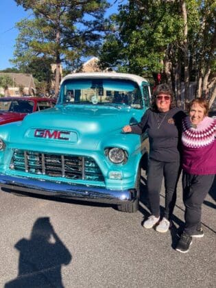 IMG 0982 Marie with car