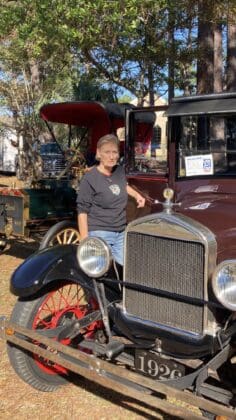 IMG 1034 antique cars