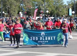 A Hometown Holiday! Niceville Christmas Parade 3