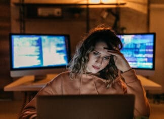 New Year, New Devices, New Risks: Why First of the Year Is Prime Time for Data Theft BW Imagery 1