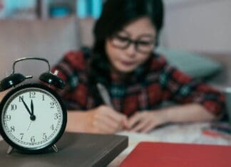 5 Tips to Help Your Child Develop Good Study Habits Picture1